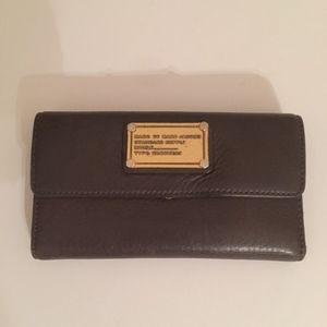 Marc Jacobs Womens Brown Long Leather Wallet